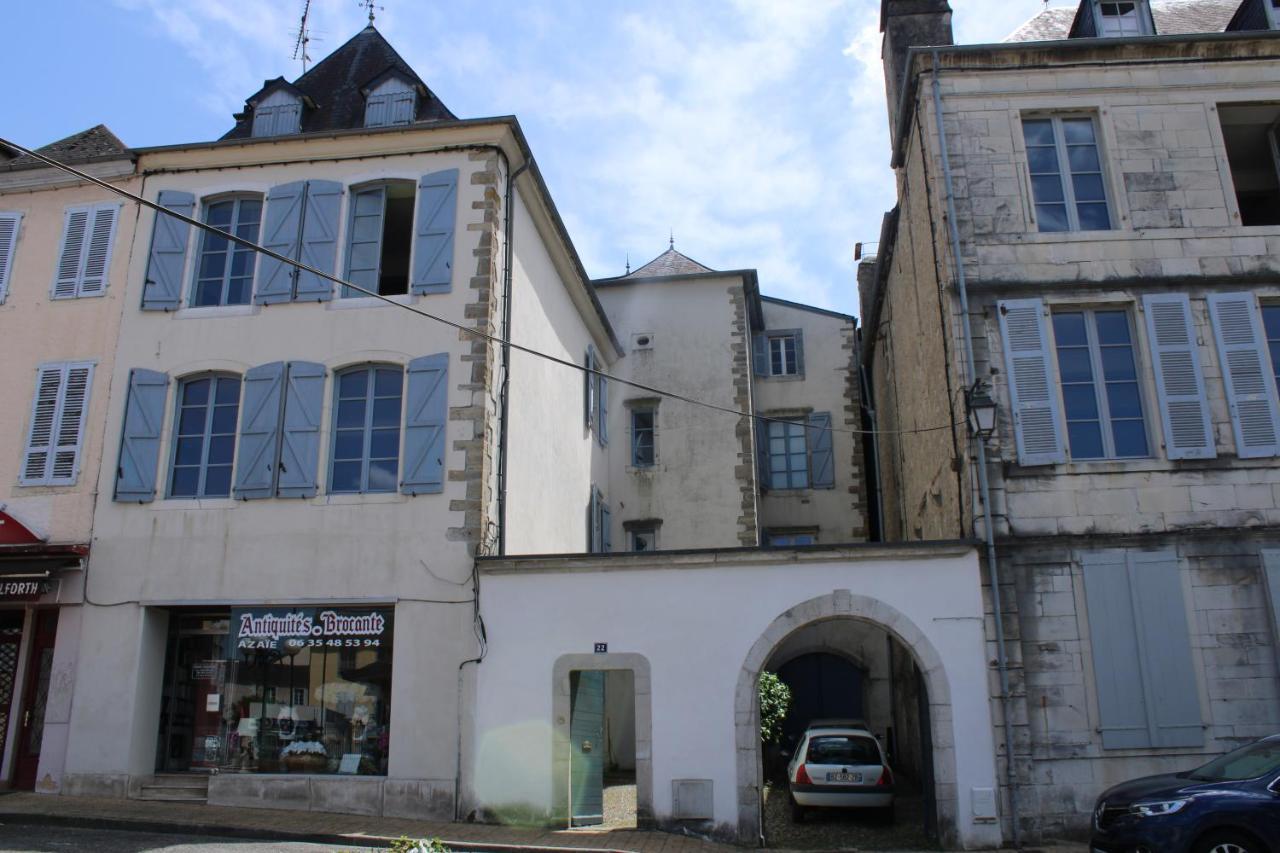 La Suite Du Peintre Oloron-Sainte-Marie Bagian luar foto