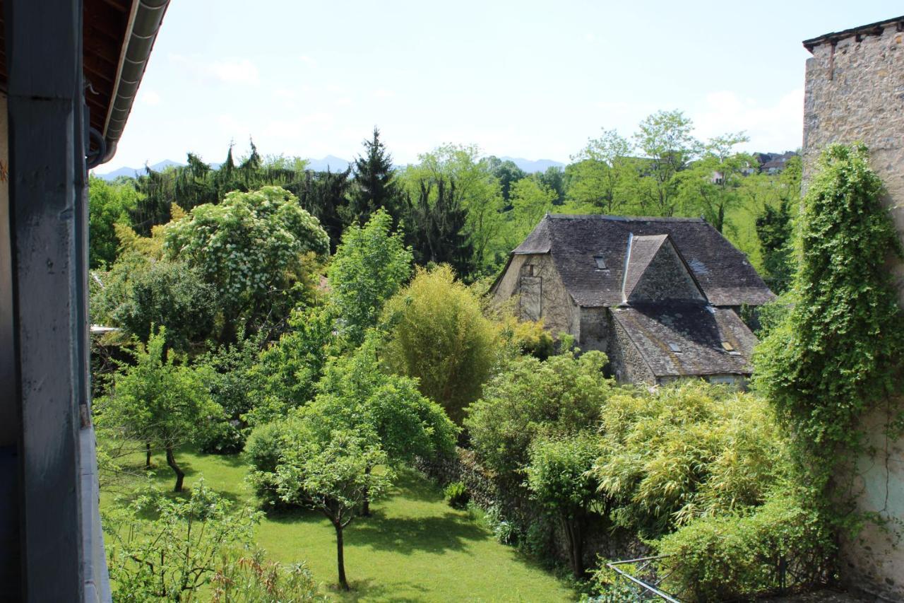 La Suite Du Peintre Oloron-Sainte-Marie Bagian luar foto